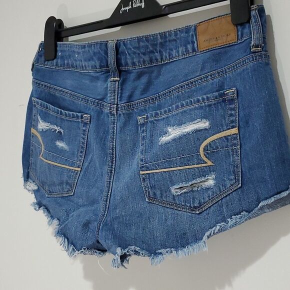 American Eagle tomgirl 31 waist distressed jean shorts - Picture 4 of 7